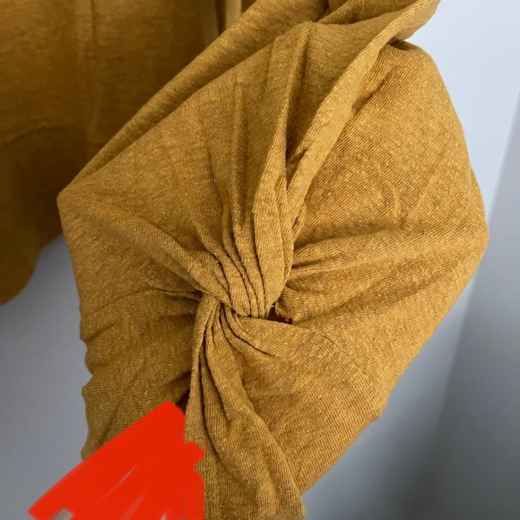 urban outfitters twist sleeve sweater - Picture 4 of 4